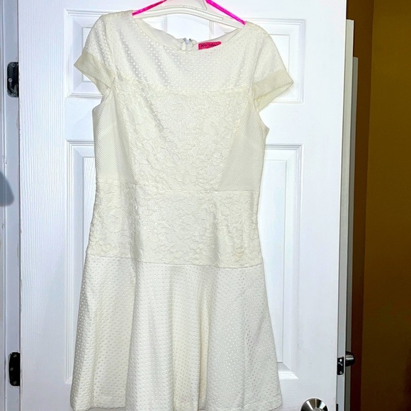 Betsey Johnson Dresses & Skirts - Betsey Johnson lace cow neck dress